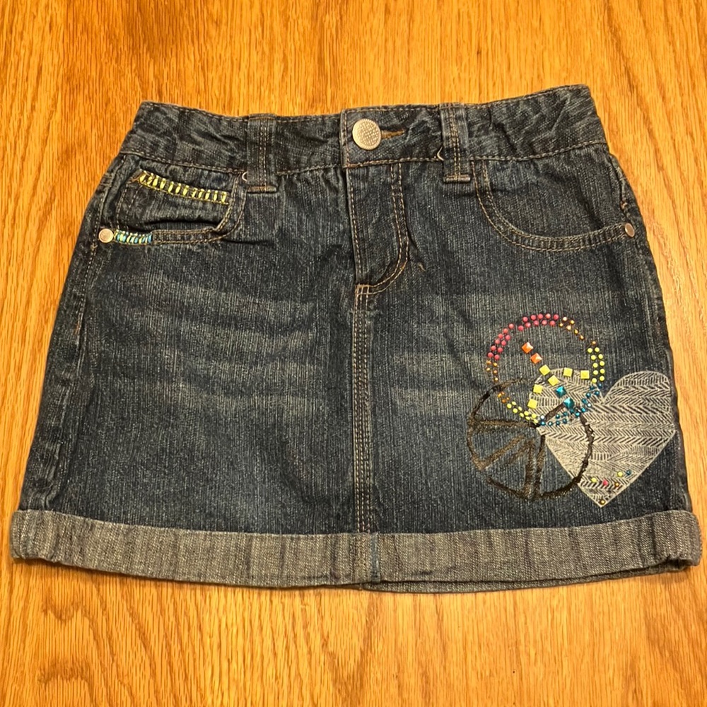 EUC Sz L girls Circo denim skirt with shorts